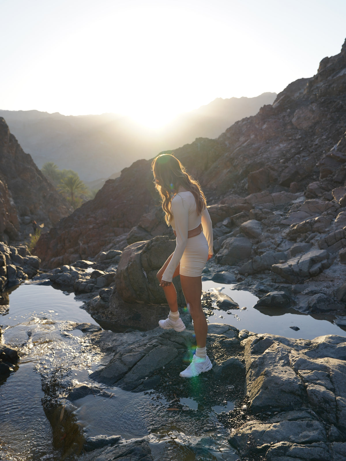 LONG SLEEVE SPORTS BRA CREAM